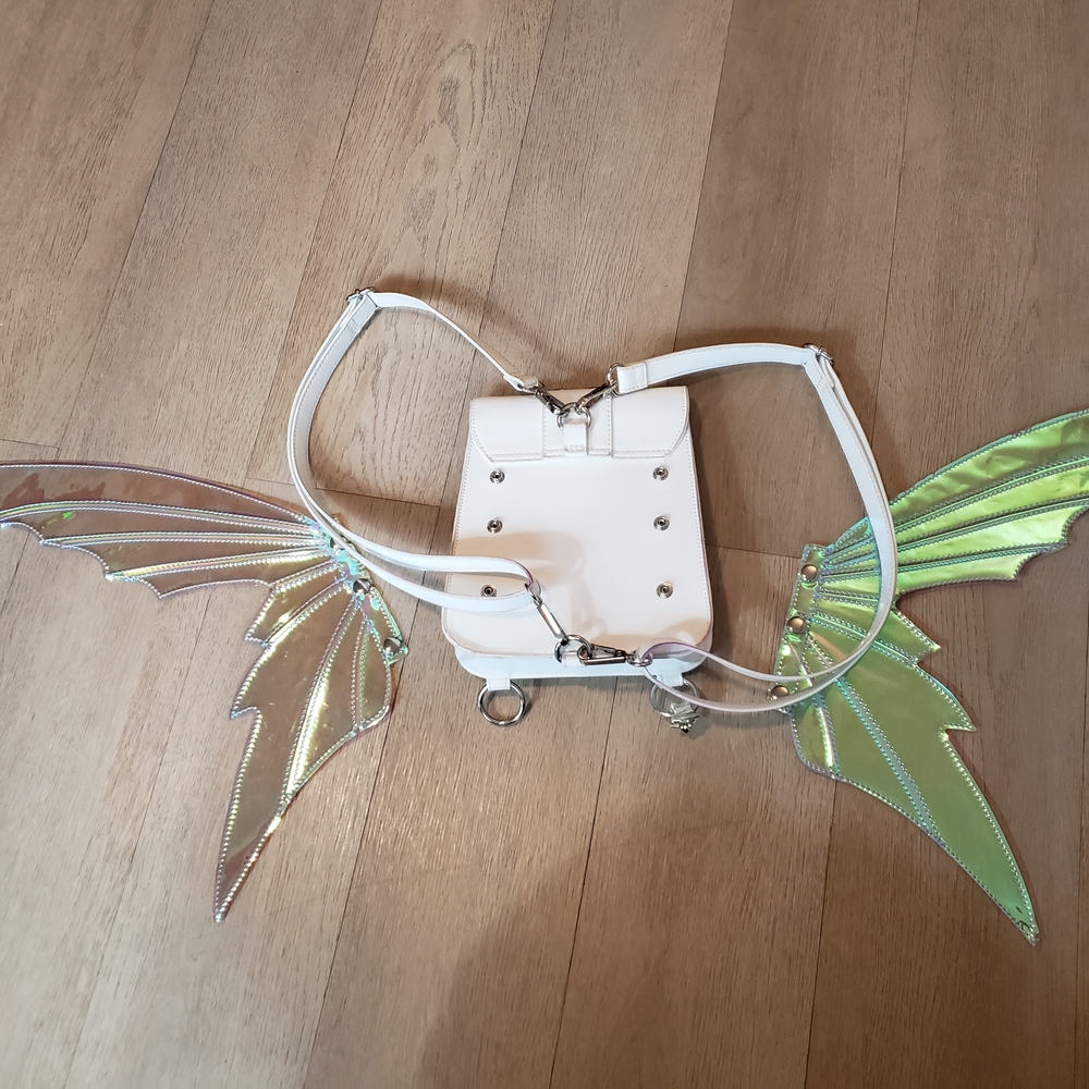 White Winged Backpack - Picture 5 of 5